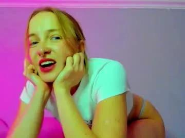 silky_huzelnut from Chaturbate is Freechat