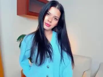 softlyy_bold from Chaturbate is Freechat