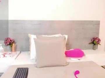 sunnywhitee from Chaturbate