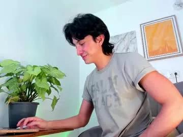 Sweettaaron from Chaturbate