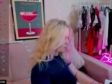 Tasty__booty from Chaturbate