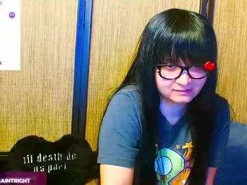 trixiedoescamcam from Chaturbate is Freechat