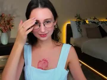 yourlovelystoryy from Chaturbate is Freechat