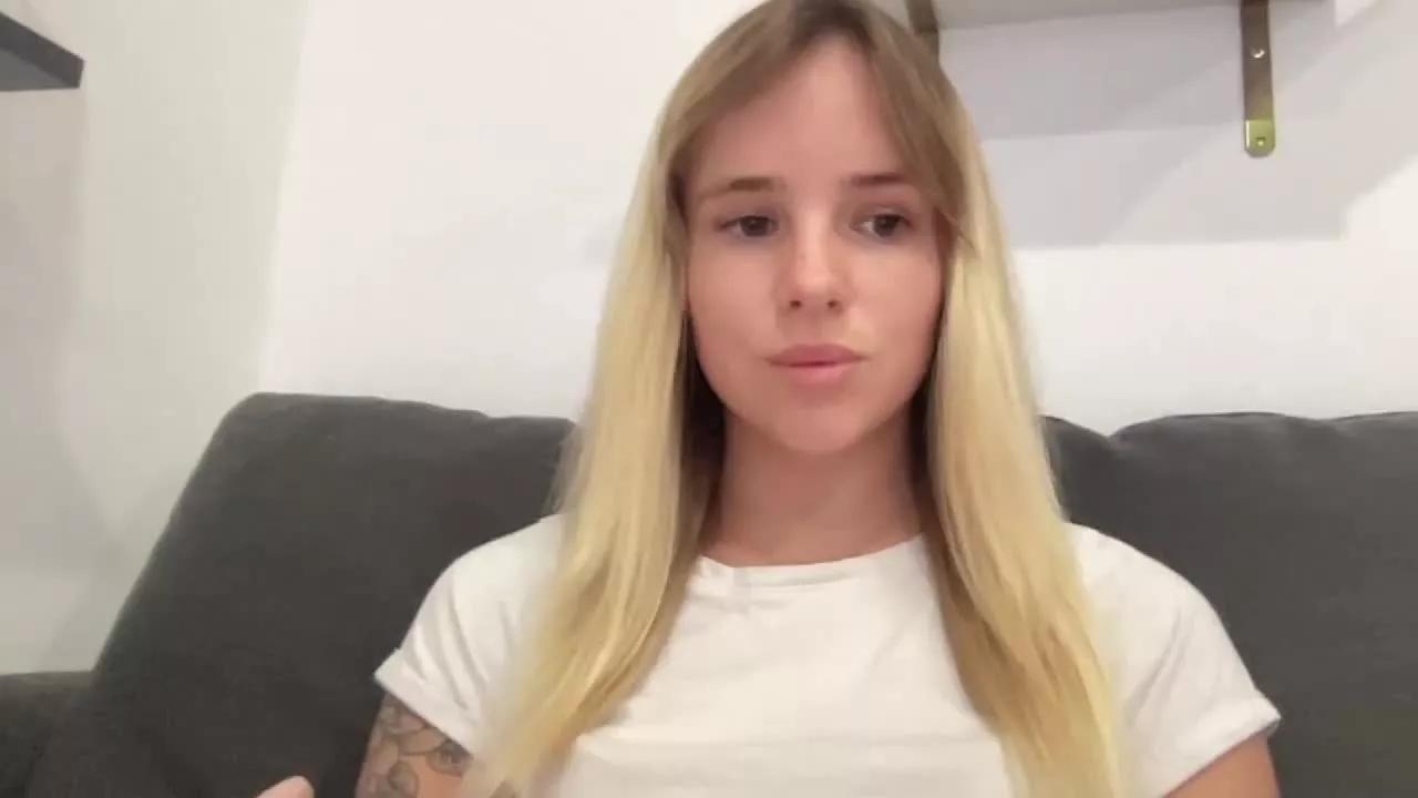 LindseyFlower from Streamray is Freechat