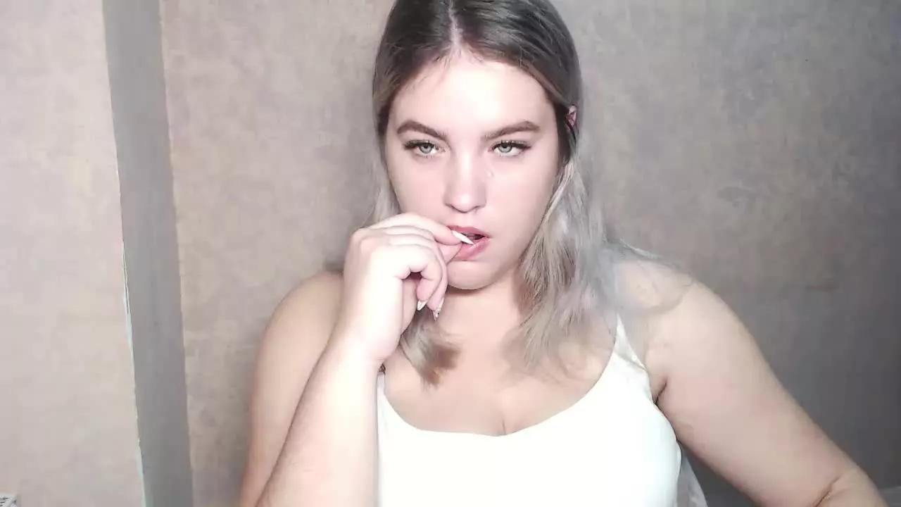 MissMiia from Streamray is Freechat