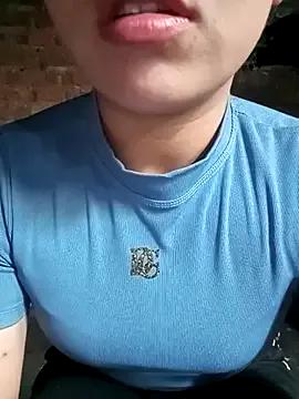 -Lanaa- from StripChat is Freechat
