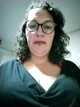 -saraqueen- from StripChat is Freechat