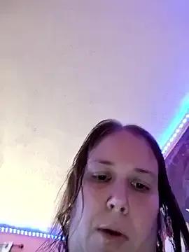 023Longandjuicy from StripChat is Freechat