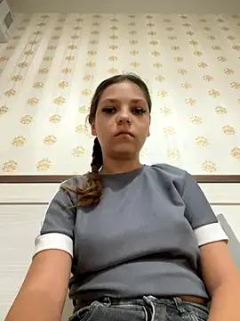 18teengirl3 from StripChat is Freechat