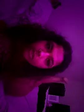 1n0nlythroat from StripChat