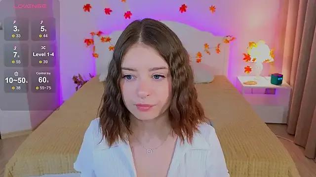 _Amelia_Shine_ from StripChat is Freechat