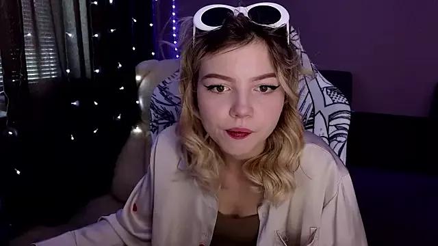 Checkout girls naked models with similar nickname. Cute sexy Free Models.