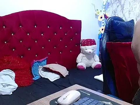 _Danna_Milf_ from StripChat is Freechat