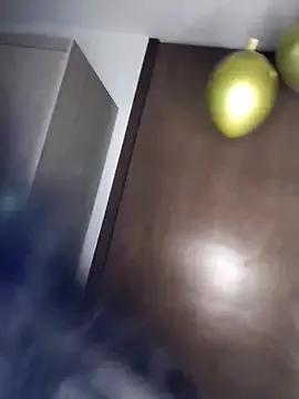 _Emily_vixen from StripChat is Freechat