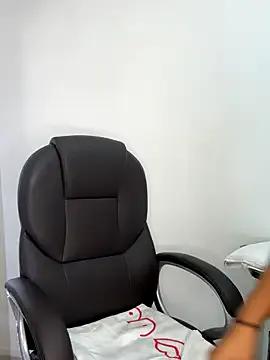 _Isabella_1 from StripChat is Freechat