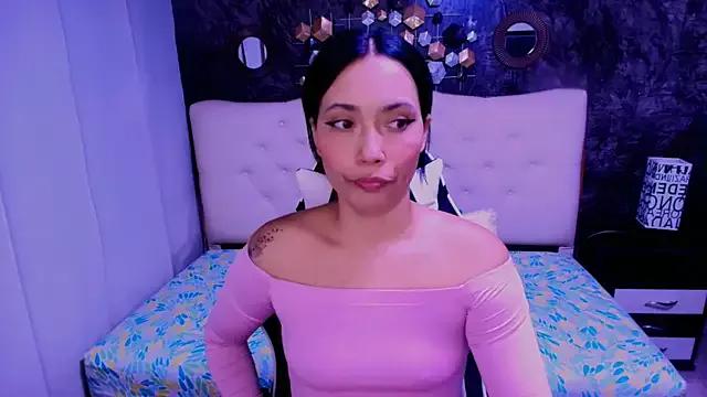 _LiilyWong from StripChat is Freechat