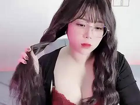 _Mia_Chubby from StripChat is Freechat