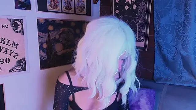 _mollycrystal from StripChat is Freechat