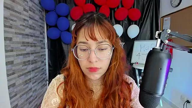 _Moon_Johnson from StripChat