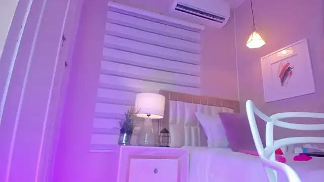 _paula_x from StripChat is Freechat
