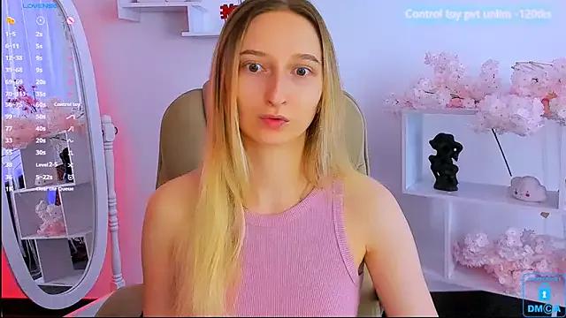 _Ri_na_ from StripChat