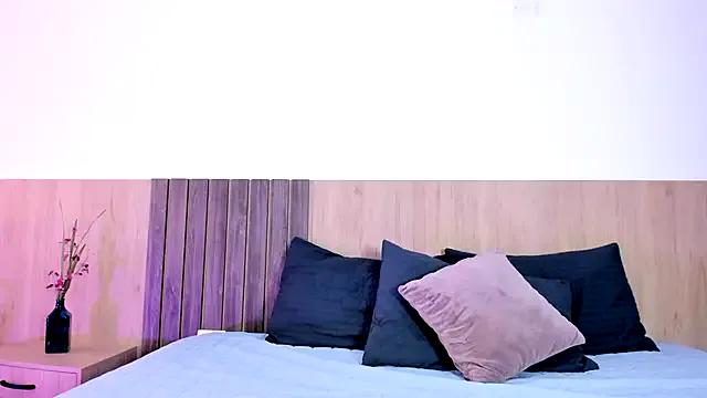 _SamantaGomez from StripChat