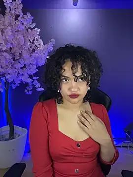 _sarahRose from StripChat is Freechat