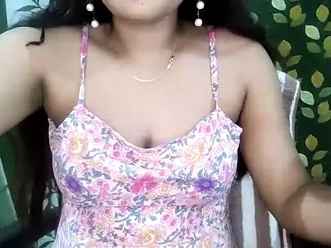 Aarvi_Arora from StripChat