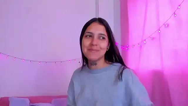Abby_roussee from StripChat is Freechat