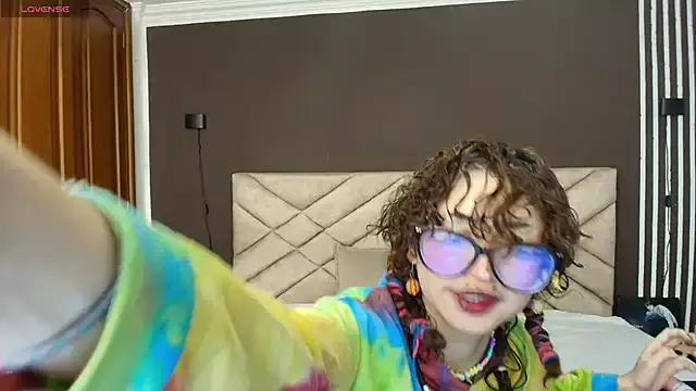AbbyDoll_OwO from StripChat