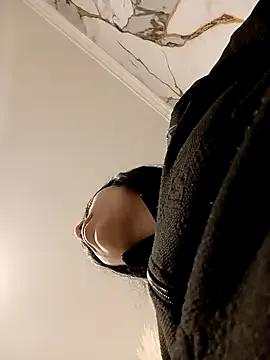 AbbyLewiis from StripChat is Freechat