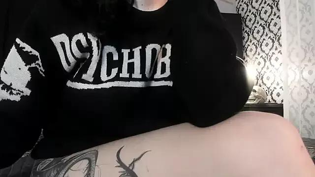 Adeelinee from StripChat