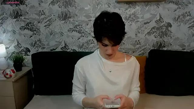 Adeline_Perle from StripChat is Freechat