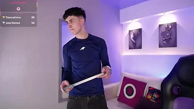 AdrianRinaldi from StripChat is Freechat