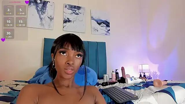 ahvi_ebony from StripChat is Freechat