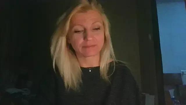 AidaRay from StripChat