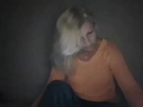 AidaRay from StripChat