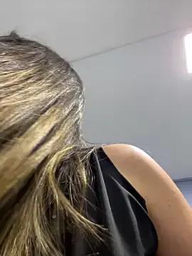 Aitana_Hilton_ from StripChat is Freechat