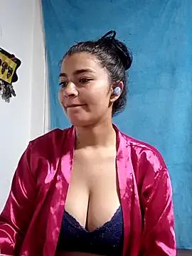 AlanaHotxx from StripChat is Freechat