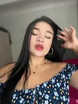 Alanasole from StripChat is Freechat