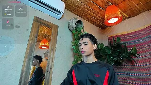 AlanCutee from StripChat