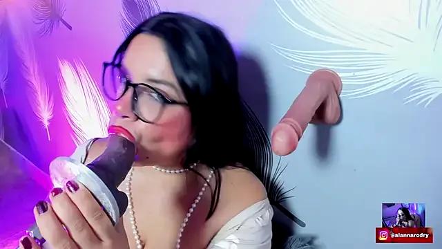 Alanna-sloppy from StripChat is Freechat