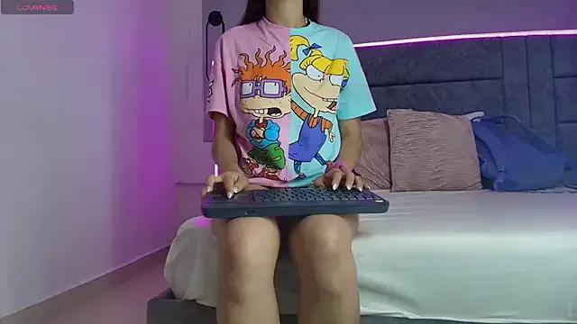 alaska__williams__ from StripChat is Freechat