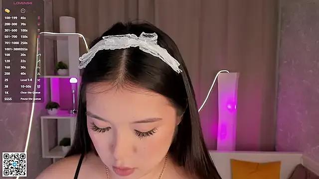 AlberthaEscue from StripChat is Freechat