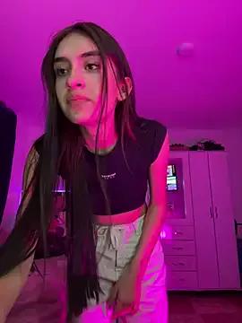 Alejandraa_pinkk_ from StripChat is Freechat