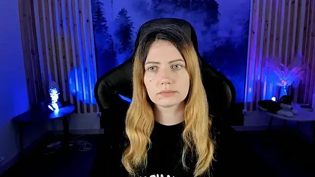 AleksaLaurent from StripChat is Freechat