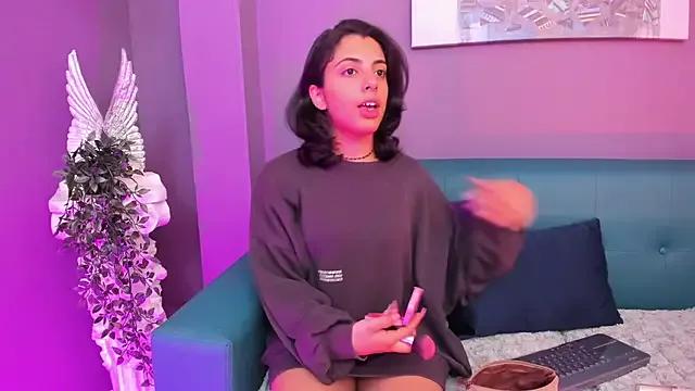 Alessiia__ from StripChat is Freechat