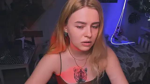 Alexa__Pears from StripChat is Freechat