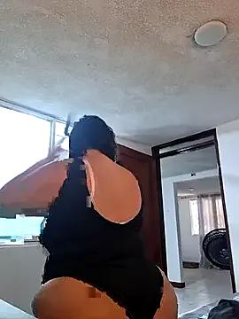 Aliciabloom from StripChat is Freechat