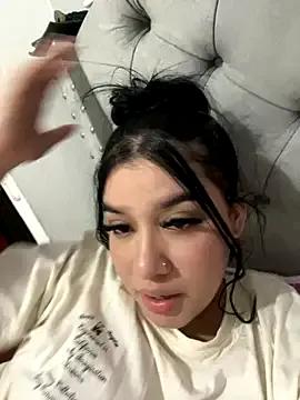 Aliciawhitee from StripChat is Freechat